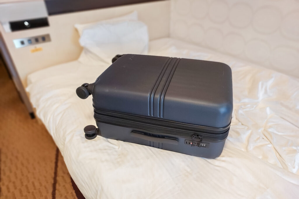 Nere Suitcase Review