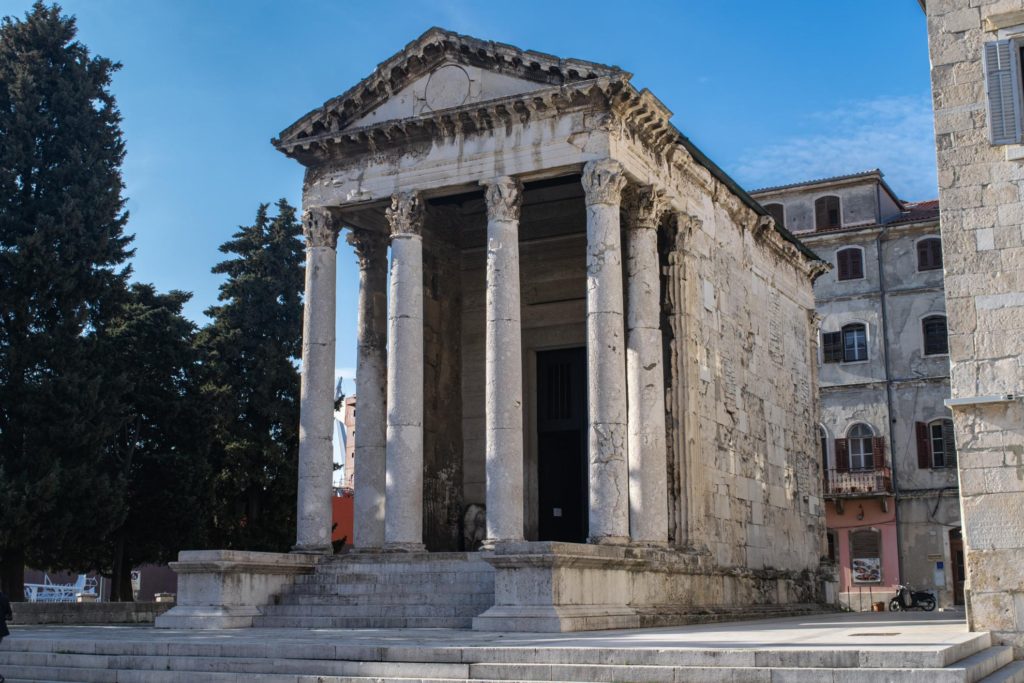 Temple of Augustus, Sights to See in Pula