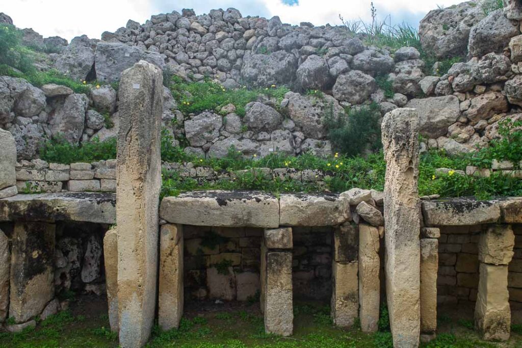 Ggantija Altar, Folklore of Malta